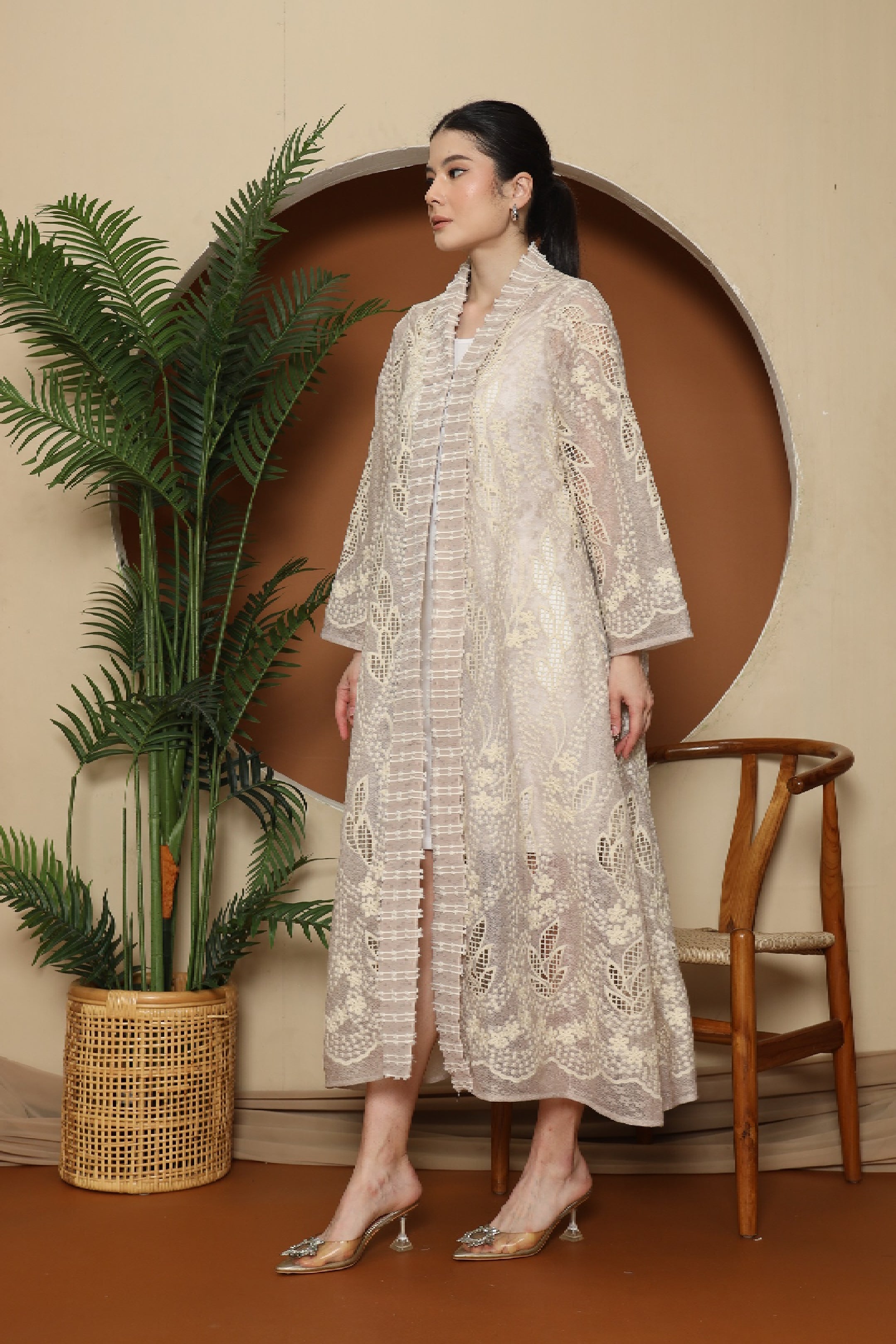 AT / Veyaa Outer