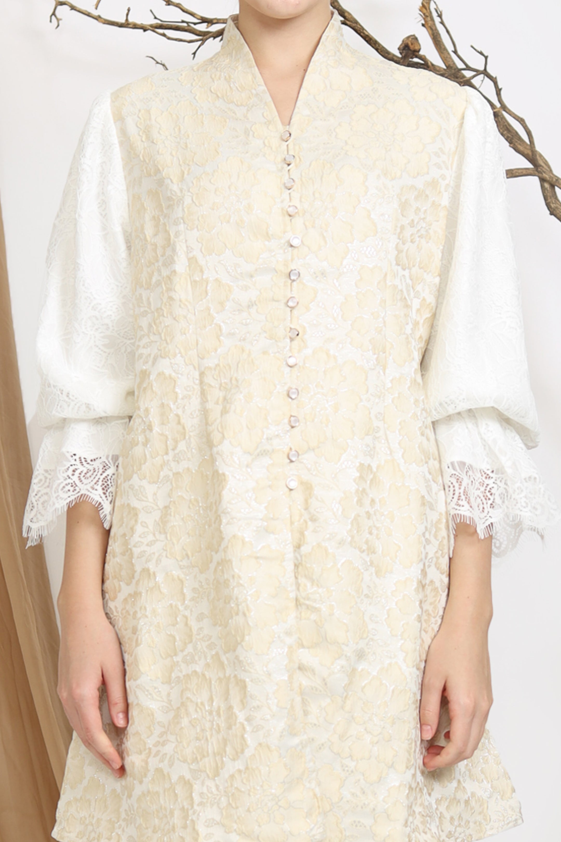 #color_champagne