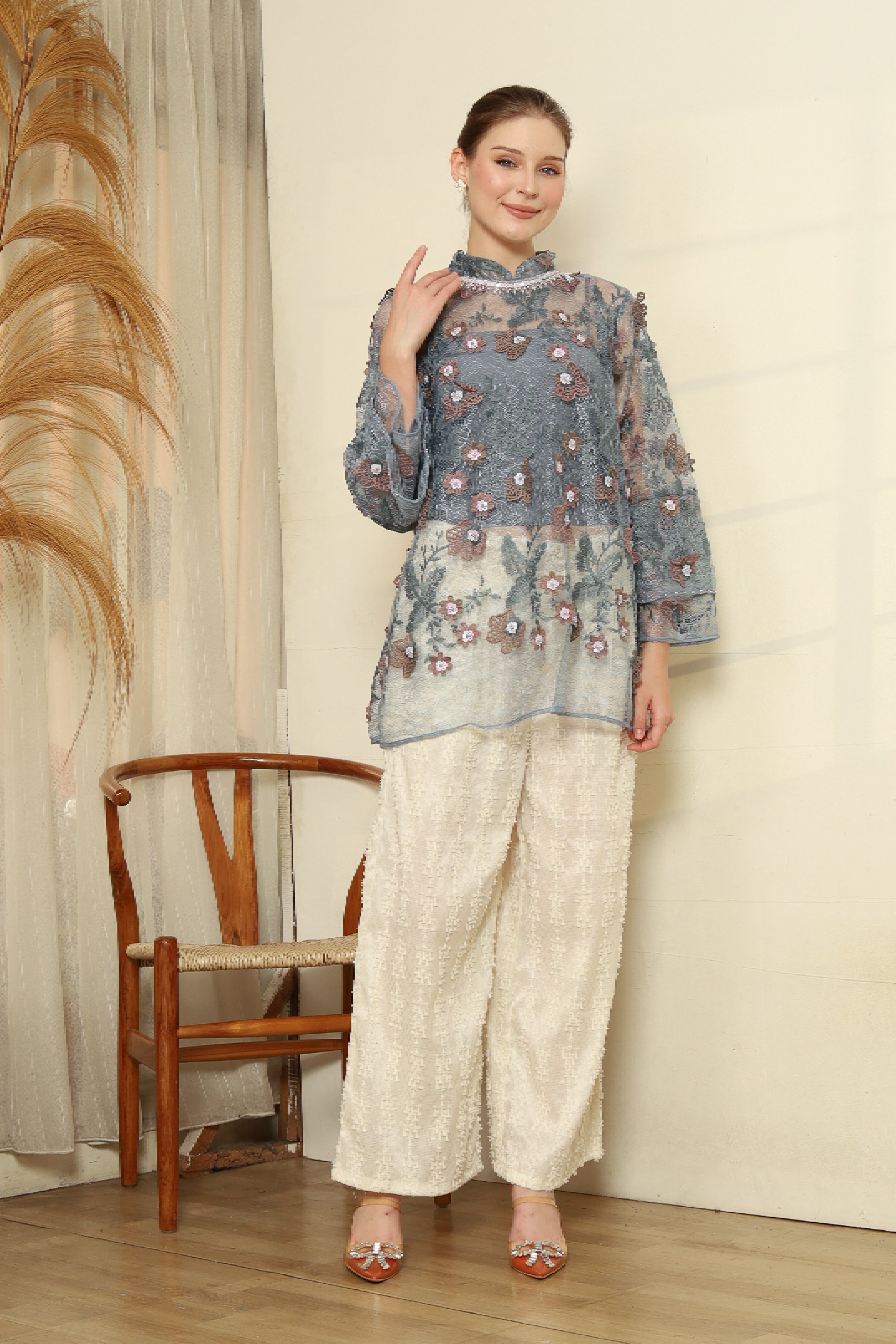 AT / Adelia Top
