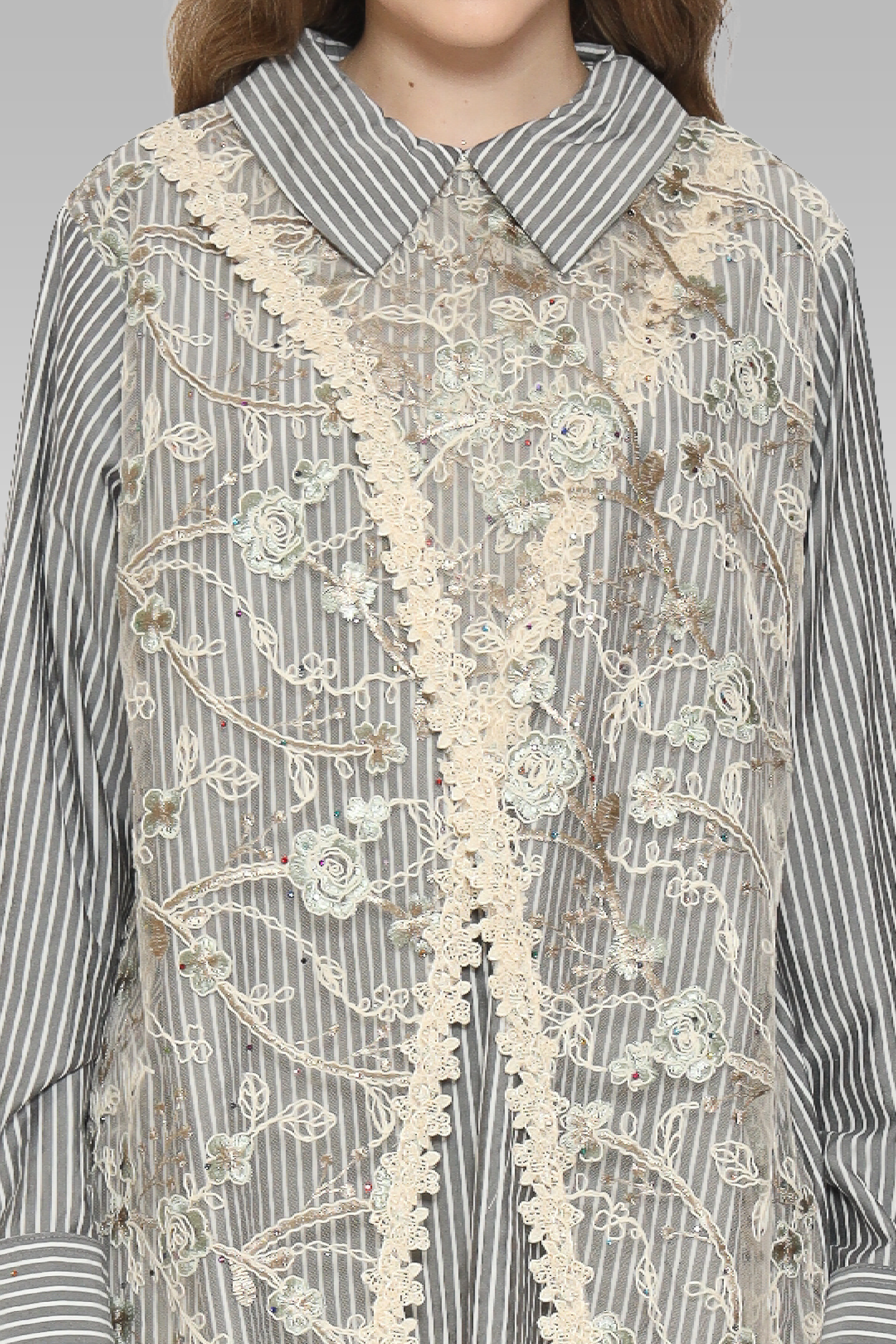 ME / Tulle Renda Top