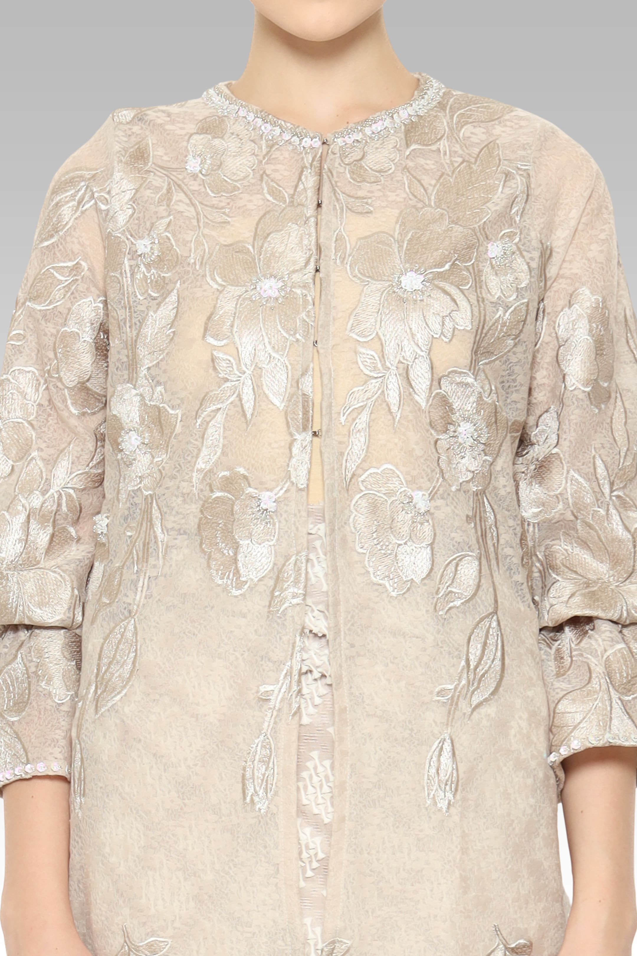 #color champagne brown