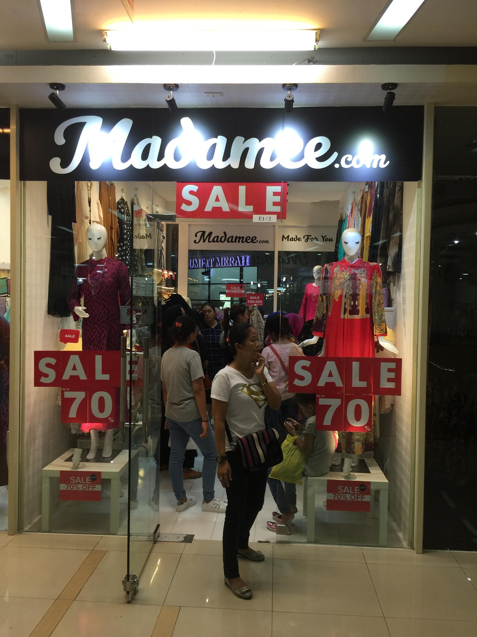Merdeka Sale 70%