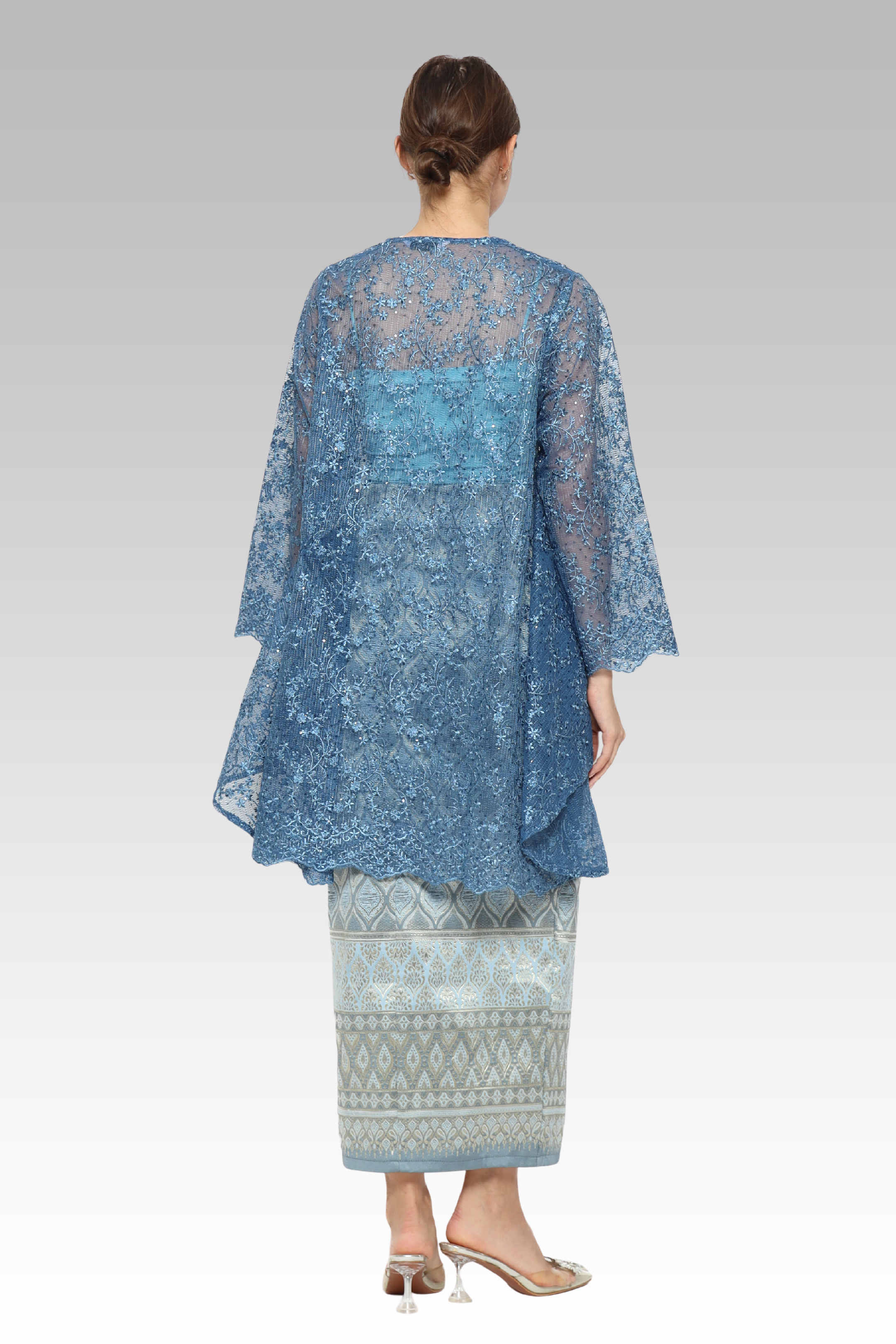 AT / Alnia Outer